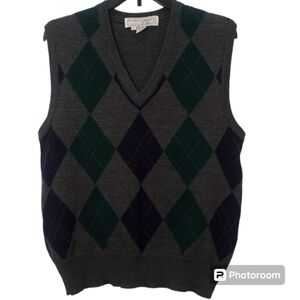Tricots St Raphael V Neck Vintage Gray Wool Argyle  Sweater Vest  Size Large